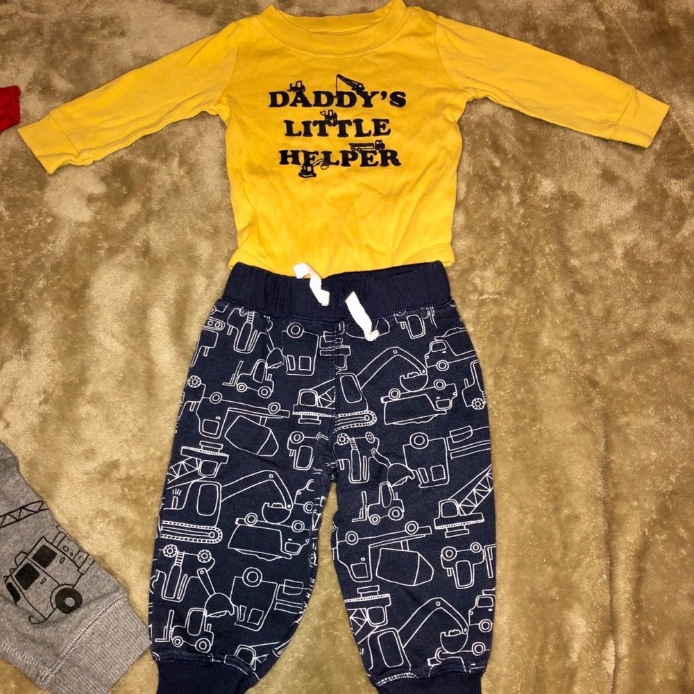 Carters Boy Set! 🚒🏗 - Picture 2 of 11